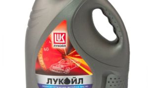 Моторное масло Лукойл полусинтетика 10w 40